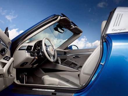 Porsche làm mới chiếc 911 Targa 1965 - 9 Hội An